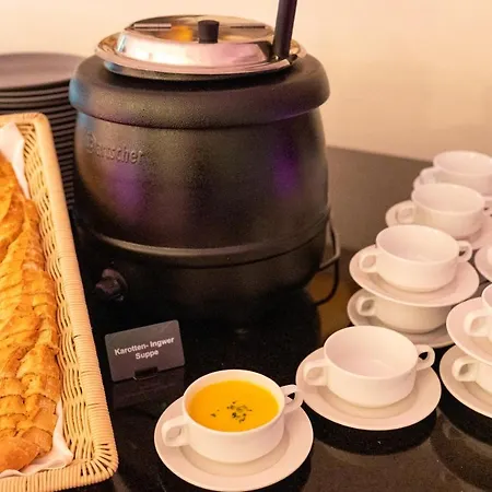 Отель Thueringenschanze Оберхоф