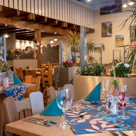 Отель Thueringenschanze Оберхоф